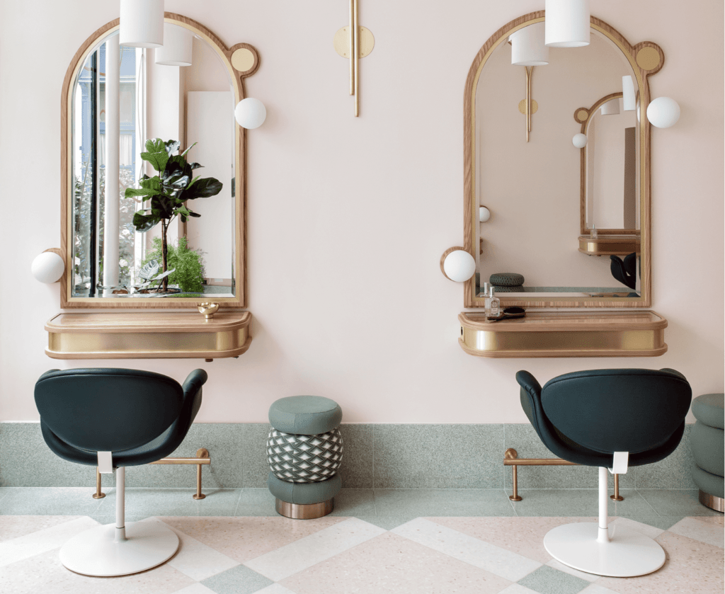 Home 1 DELPHINE COURTEILLE Le Salon